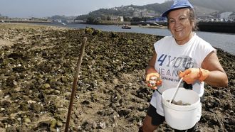 Manuela Rodr�guez fue la �ltima mariscadora de Celeiro-Viveiro, se jubil� en 2023