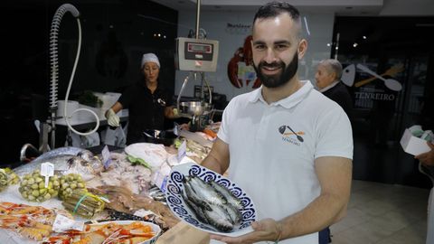 ngel Vzquez, de Pescadera Tenreiro de Santa Cruz.