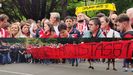 Protestas de la afición del Sporting contra Orlegi