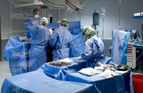 Imagen de archivo de una intervenci�n en un quir�fano del Arquitecto Marcide. 