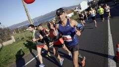 El mar es un elemento que est de fondo en la carrera y acompaa a los deportistas.