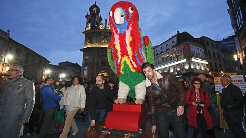 Carnaval de Pontevedra. Presentacin del loro Ravachol