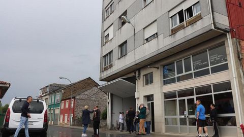 El edificio incendiado en R�bade.