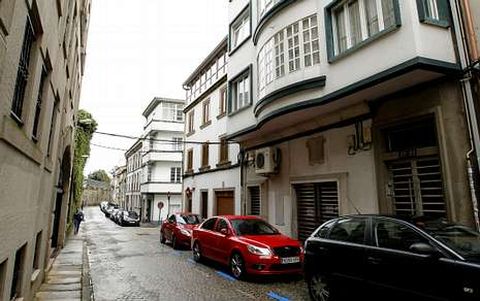 El bajo del n�mero 22 de la r�a Pitelos sale a subasta el 19 de noviembre en 190.105 euros. 