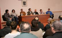 El gobierno municipal arrop al alcalde en la asamblea. 