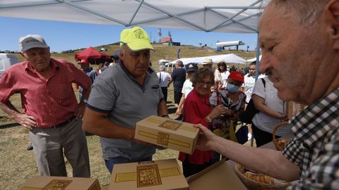 La Festa da Bica de Trives aadi un toque gastronmico a la animada jornada