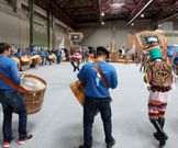 En Silleda no faltaron foliones y boteiros del entroido de Viana.