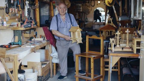 Hipolito en su taller 