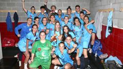 El EFM Boiro femenino�celebra su ascenso a Primera