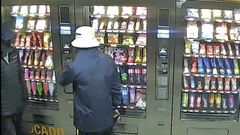 Los dos ladrones que intentaron robar en una m�quina de Boiro
