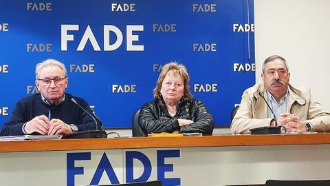 El presidente de Asaja, Ram�n Artime; la presidenta de COAG, Mercedes Cruzado y el secretario de UCA, Jos� Ram�n Garc�a 'Pach�n'.