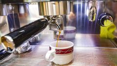 M�quina de caf� en un local hostelero.