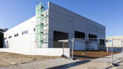 Poco a poco, el pol�gono de Vimianzo va incorporando nuevos inquilinos a sus instalaciones. Adem�s de la reciente apertura de una gasolinera de bajo coste, hay tambi�n naves en construcci�n y otras empresas en proceso de ampliaci�n