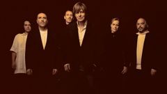 Nacho Vegas junto a su banda