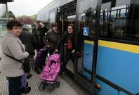 Los poseedores de la tarjeta tendr�n a su disposici�n las doce l�neas del transporte urbano. 