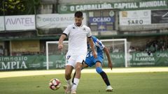 Juan Delgado, del Arenteiro (17), en un partido amistoso en Espiedo.