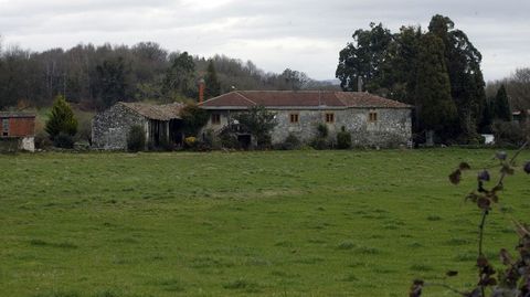 A casa que foi propiedade da familia de Juana Carbajales est na parroquia de Muradelle e nun tempo tivo nunha das sas dependencias un obradoiro de fabricacin de camps