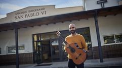 Pachi P�rez es profesor de m�sica en el colegio Pablo VI de A R�a