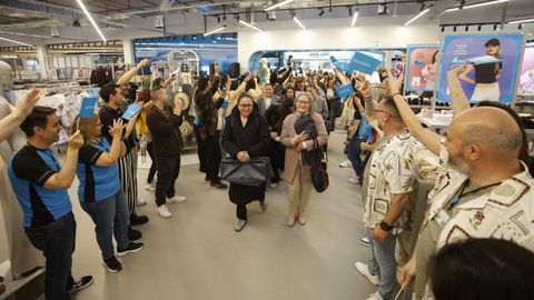 Las primeras clientas del nuevo Primark de Lugo