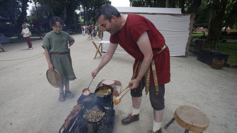 Hora de preparar la comida en la castra