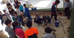 Por la excavaci�n simulada pasar�n hasta el pr�ximo viernes m�s de cuatrocientos estudiantes.