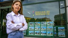 nieves.Nieves Cobas suma 30 a�os trabajando en el sector inmobiliario. Responsable de la agencia Catering Ribeira, la actual es la tercera crisis de la vivienda de calado que vive