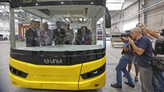 Los buses el�ctricos llevan la firma de la empresa ourensana Unvi.
