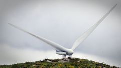 Aerogenerador de un parque e�lico gallego, en foto de archivo
