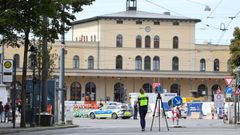 La polic�a acordona una estaci�n tras una explosi�n en Augsburg, en el sur del pa�s