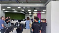 Un momento de las visitas guiadas que se ofrecieron este lunes en las instalaciones del centro