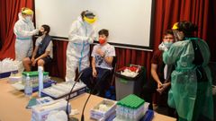 cribado mediante test PCR a los alumnos y docentes (730 usuarios) del IES Alfonso X O Sabio de Cambre