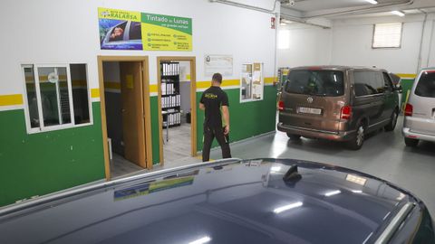 El ladr�n se col� en una de las oficinas del establecimiento