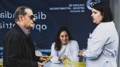 Carpa en la plaza de A Peregrina de Pontevedra por el D�a Mundial de la Visi�n 