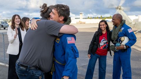 Reid Wiseman y Victor Glover.