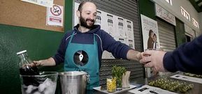 Requejo, de Prato_Do, hab�a realizado ya actividades de tapeo en mayo en la plaza de abastos.