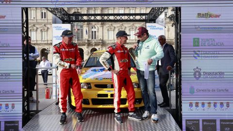 Ceremonia de salida del Rallye Rías Altas Histórico