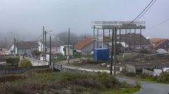 A Pedra do Sal incluye las construcciones prximas a As Saas, las dunas y los aparcamientos cercanos al mar, adems de la parte alta (foto). El acceso al litoral ser anecdtico para los coches