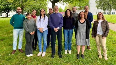 Equipo de Cristina Gallego del Cretus de la USC, ganador del premio de Ciencias T�cnicas por un trabajo que convierte la piel de los peces en gelatinas para cosm�tica