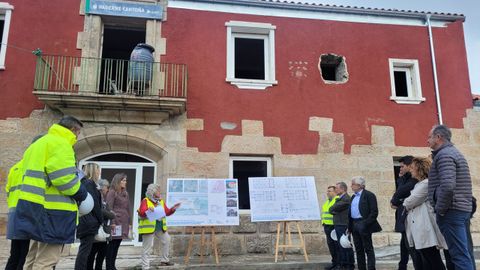 Visitas a las obras en el edificio de la estaci�n