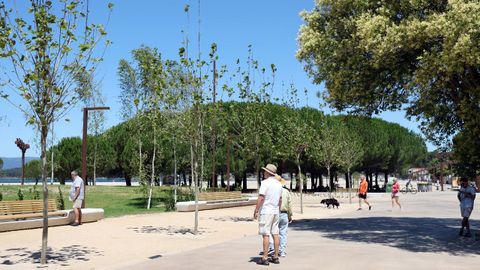 El nuevo espacio de O Ramal marca la transici�n entre el parque Miguel Hern�ndez y la playa de A Concha