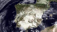 Imagen satelital del 29 de octubre del 2024, cuando una dana descarg cantidades histricas de lluvia en la Comunidad Valenciana mientras en Galicia el cielo estaba despejado