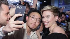 Scarlett Johansson es una de las intérpretes que ha criticado duramente los Globos de Oro