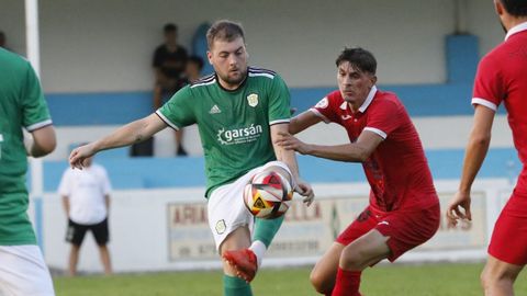 Jairo L&oacute;pez y Rolle en un Viveiro-Burela en Cantarrana. Se reencontrar&aacute;n en un torneo cuadrangular en el campo vicedense de Boavista el domingo 9.