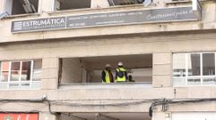 El interior de uno de los dos edificios�en los que Inditex tiene puesto los ojos para llevar Zara ya se est� demoliendo.