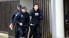 El detenido por el �ltimo crimen machista registrado en la comarca declar� en el juzgado de Ribeira a principios de esta semana antes de ser enviado a prisi�n.