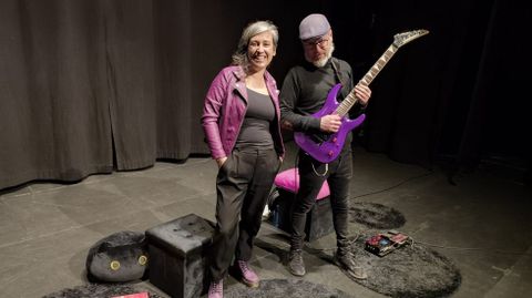 <span lang= gl >Vero Rilo e Luis Iglesias presentaron no Elma o espect�culo��Chaves invisibles�, sobre Bego�a Caama�o</span>