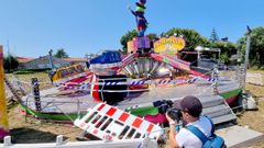 Atracci�n del saltamontes en las fiestas de Matam� tras el accidente en el que muri� una persona