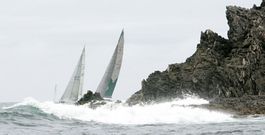El viento, las olas y Cabo Home fueron un foto de dificultad para los participantes en la regata R�as de Galicia que finaliz� ayer.