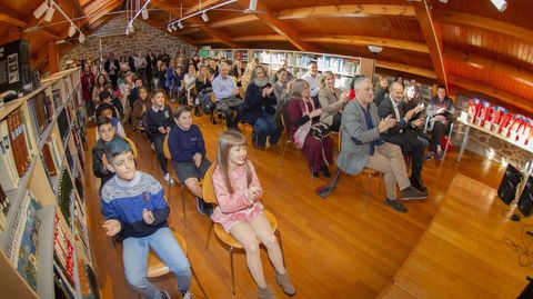 Acto na biblioteca Santiago Rey, en decembro do 2023, unha entrega de premios de La Voz 