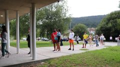 Sanidade realiz� ayer en el centro de salud de Muros un cribado a j�venes de entre 16 y 29 a�os.